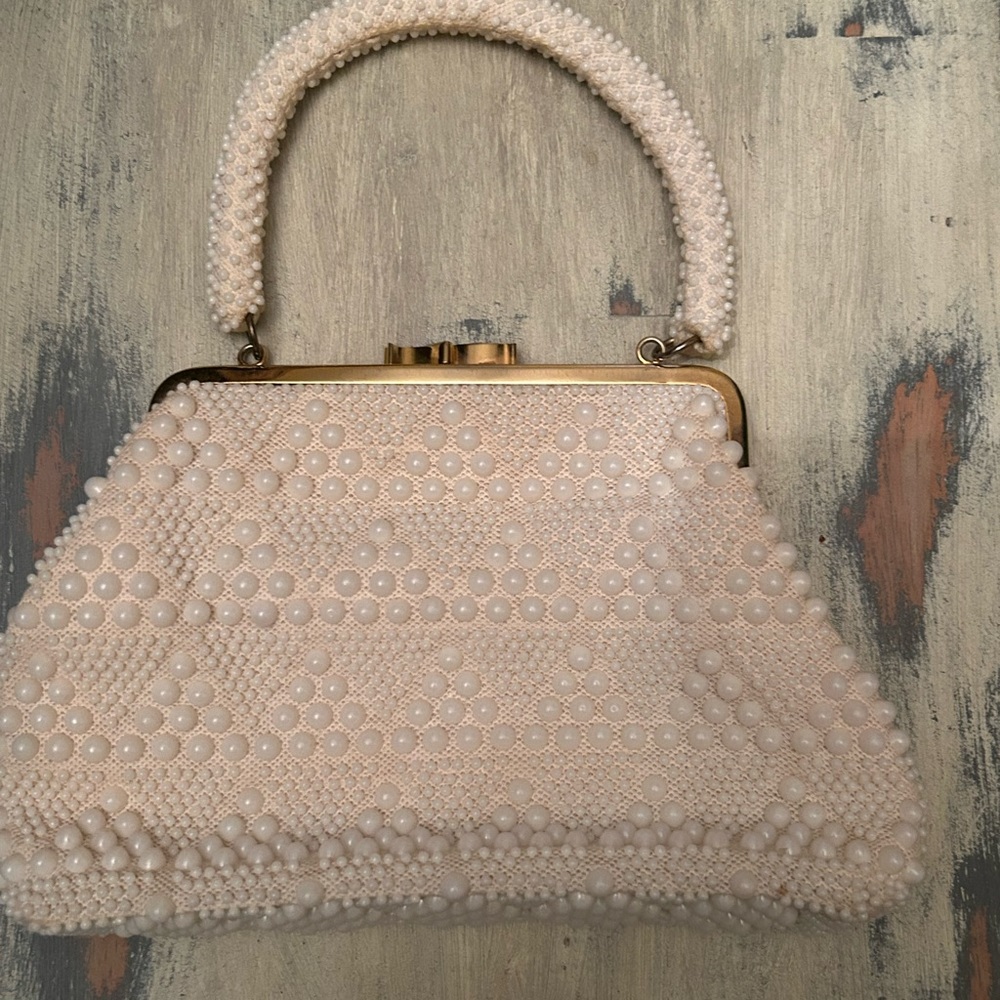 Elegant Cream Beaded Handbag